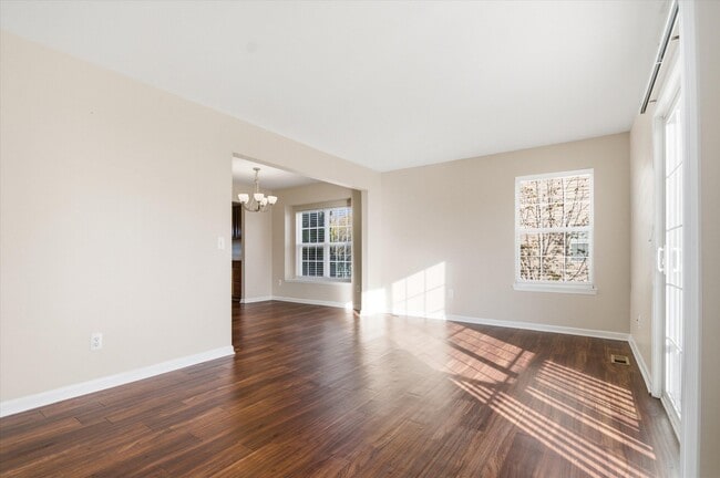 Building Photo - 6342 Trumpeter Ln