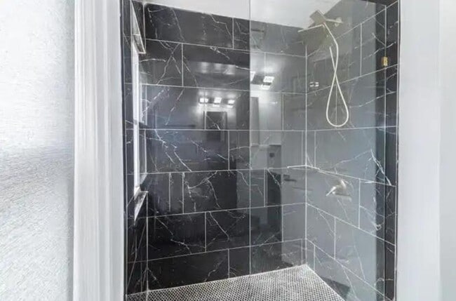 Building Photo - 12731 Washburn St