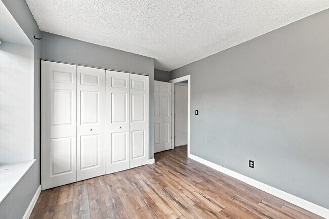 Building Photo - $2,145.95 - 3-bed, 2-bath located in Colorado Springs with a Washer and Dryer.