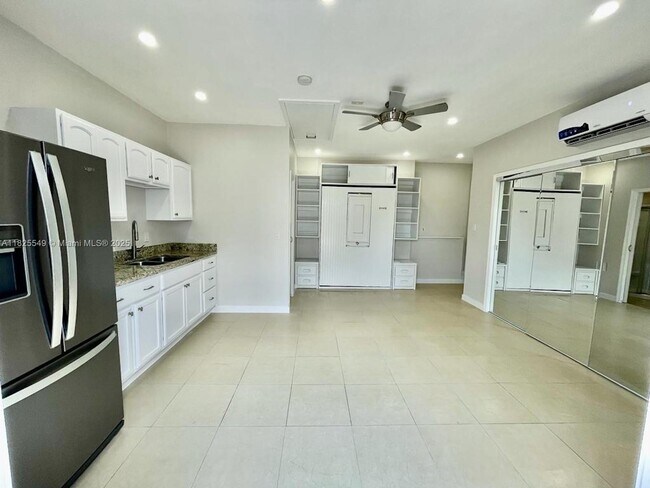 Building Photo - 14234 SW 163rd Terrace
