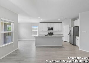 Building Photo - 221 Savage St