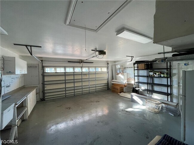 Building Photo - 12196 Matlacha Blvd