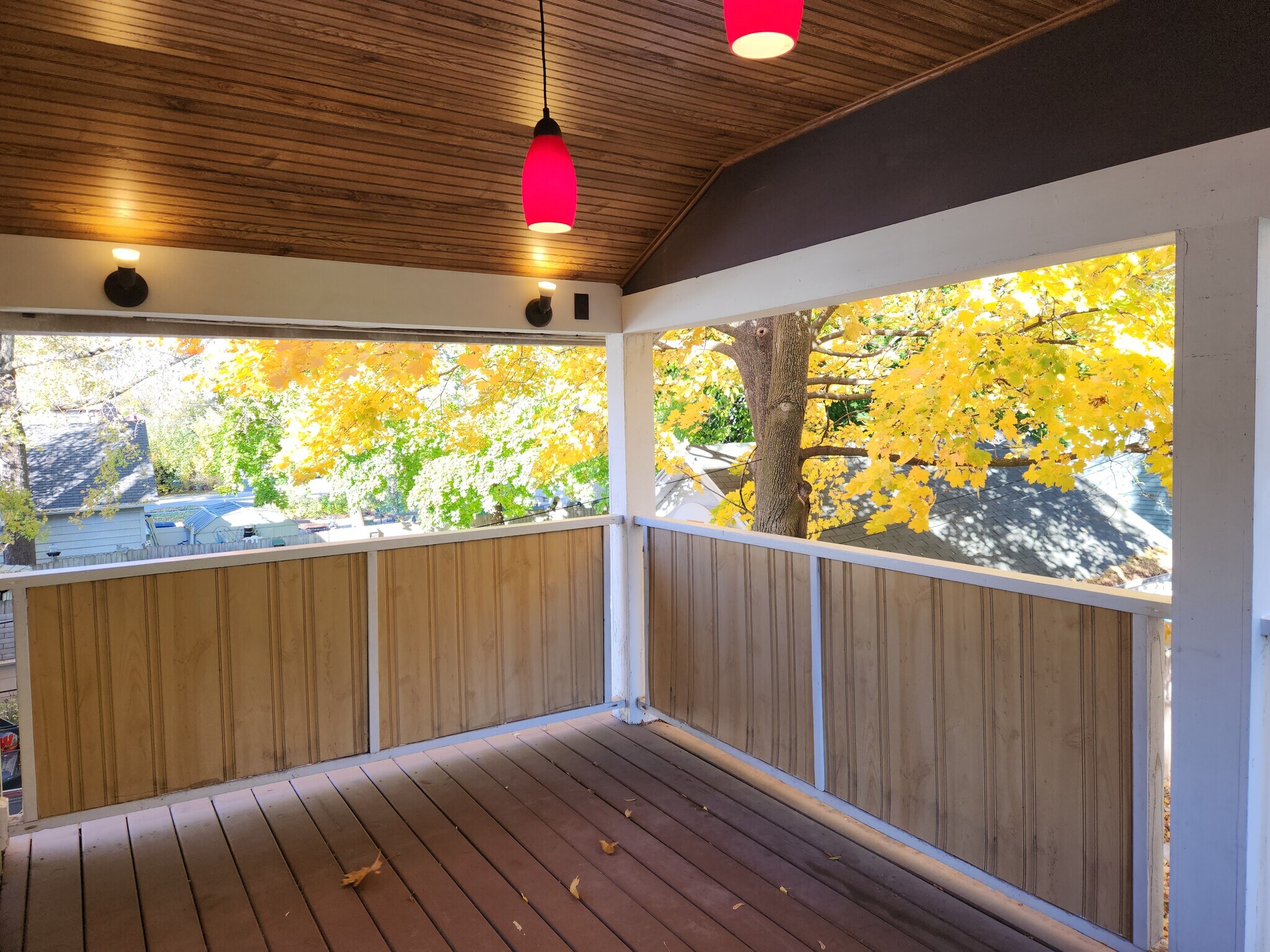 Building Photo - 614 Isabella St