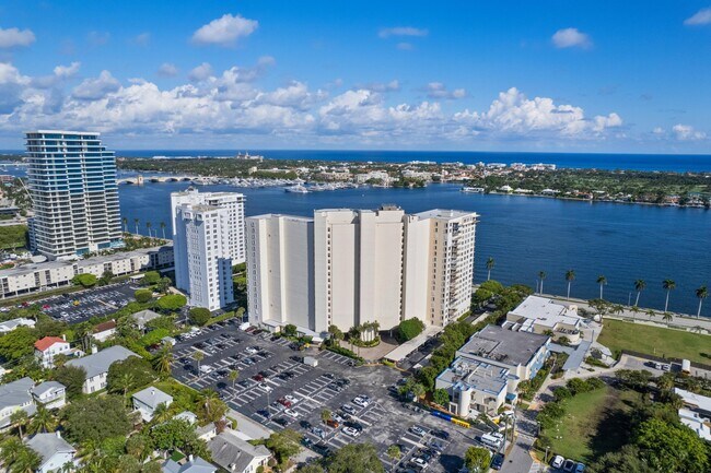 Building Photo - 1801 S Flagler Dr