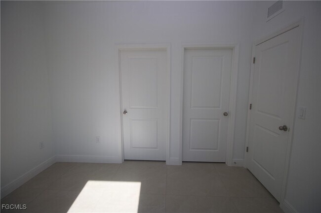 Building Photo - 510 Hurd Ave