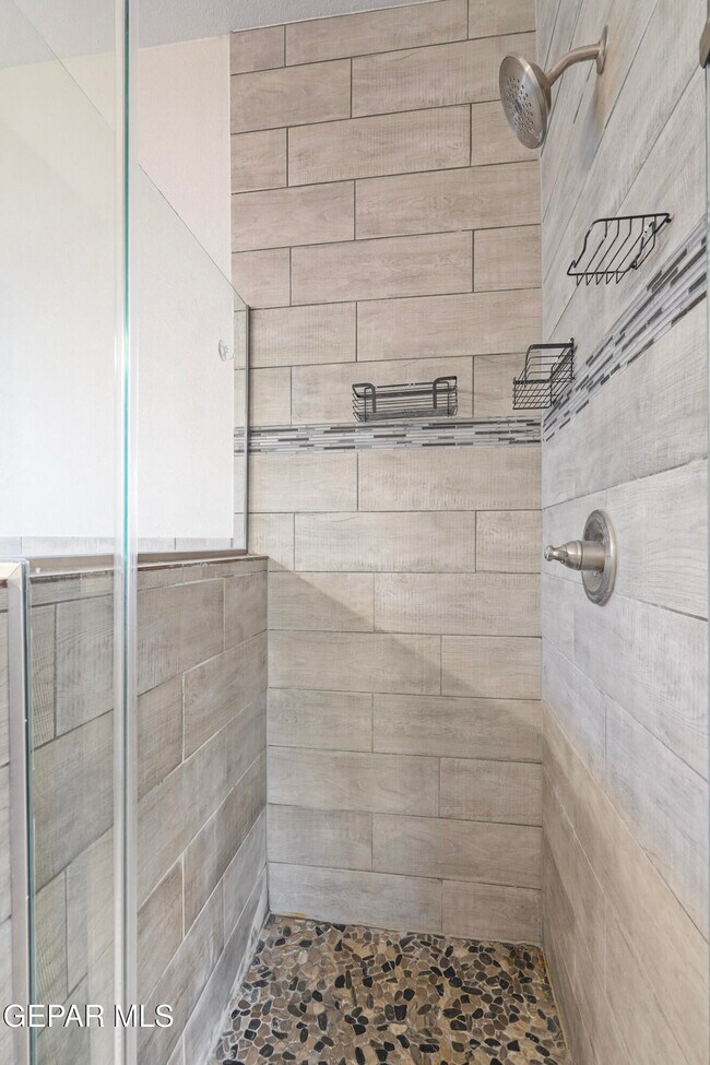 Building Photo - 12612 Don Norte St