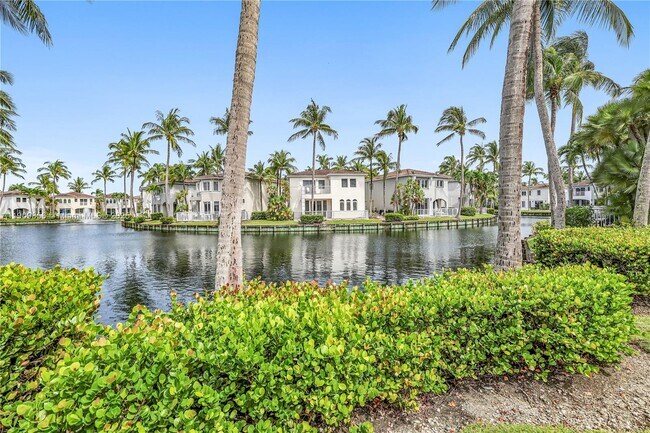 Building Photo - 3015 NE 208th St