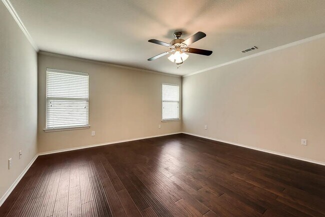 Master Bedroom - 10534 Midway Dr