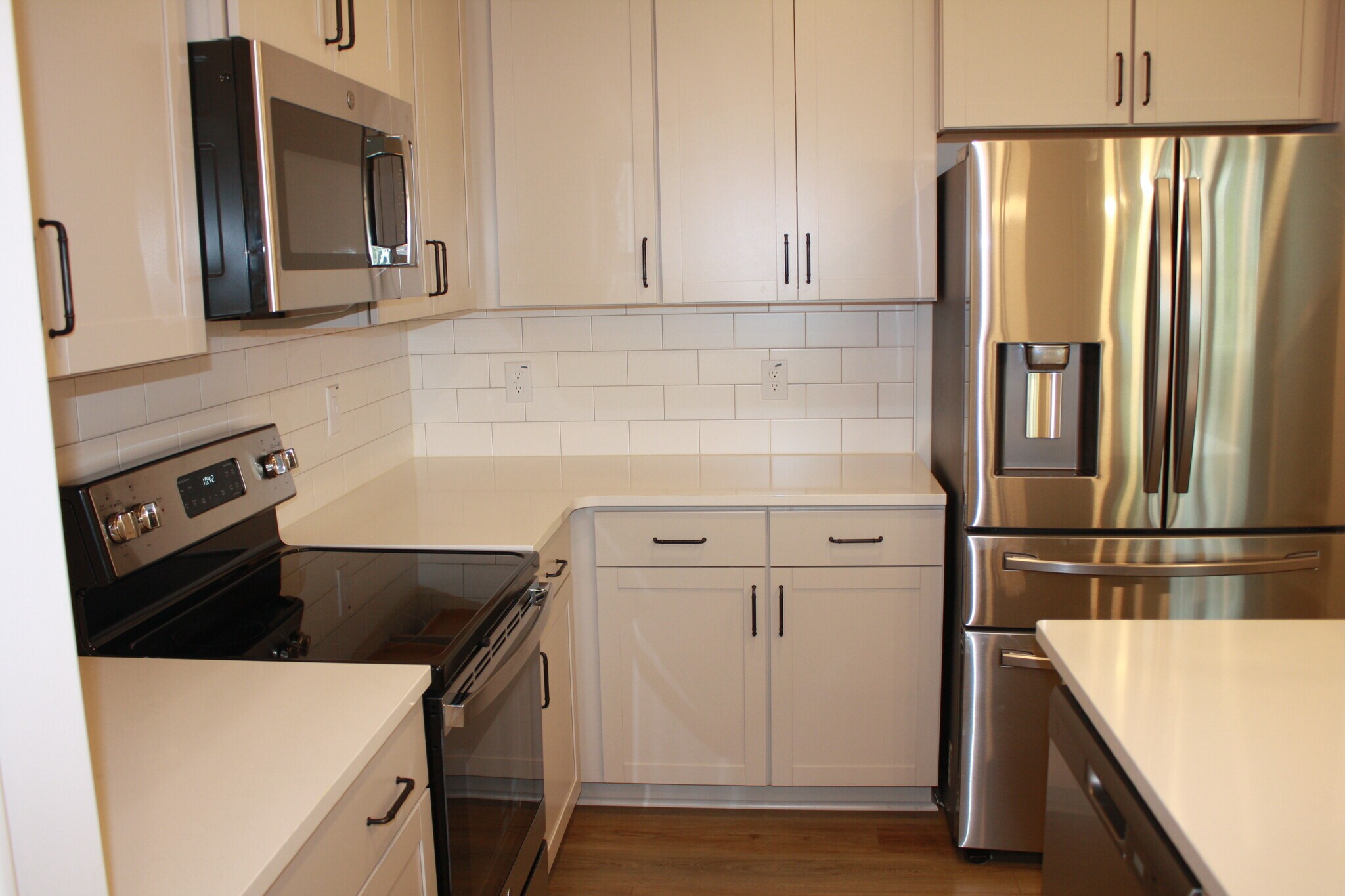 Building Photo - 7803 Flatrock Park Dr