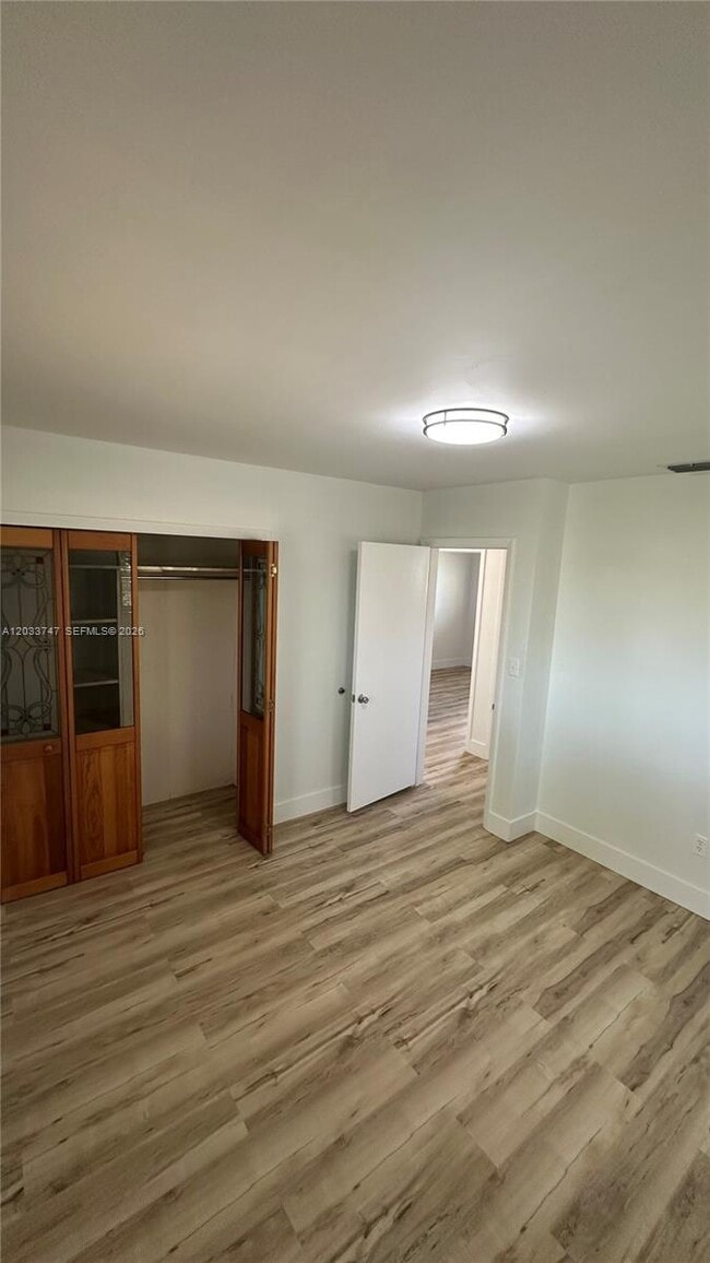 Building Photo - 5110 SW 106th Ave