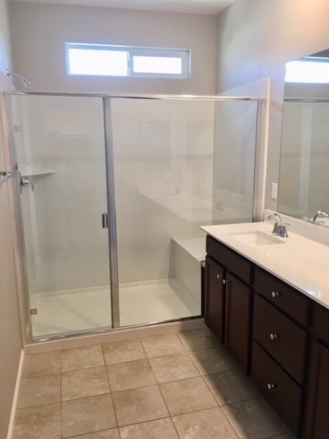 Building Photo - Natomas Crossing Nearly New Rental w/4 Bedrooms