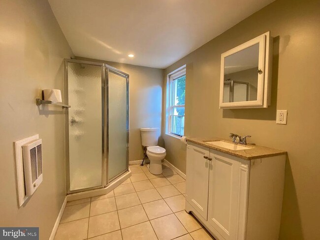 Building Photo - 3912 Haverford Ave