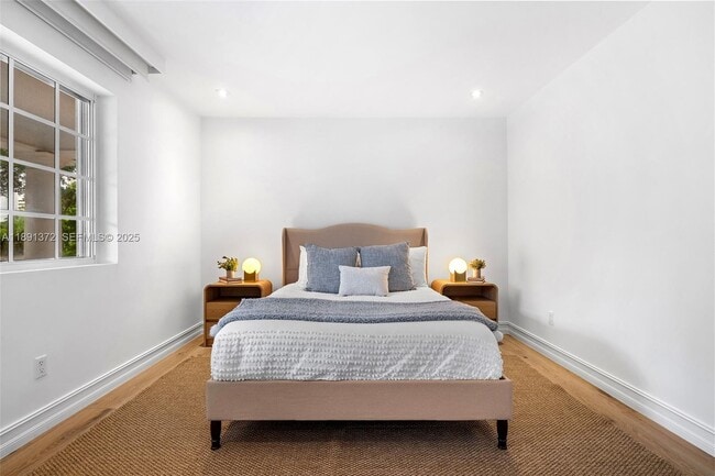 Building Photo - 575 Bay Point Rd