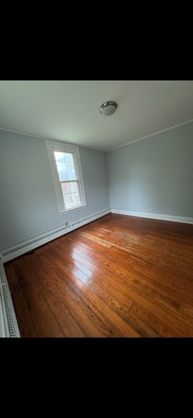 Building Photo - 313 North St