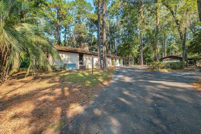 Building Photo - 7916 Skipper Ln