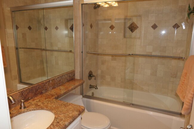 Building Photo - 5547 Los Coyotes Dr