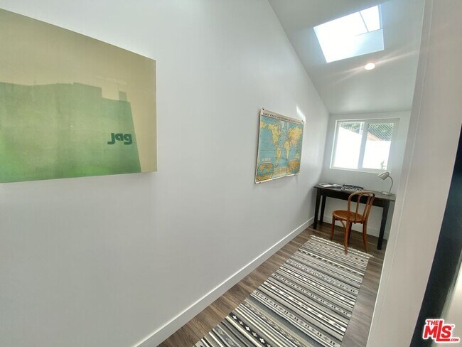 Building Photo - 5137 1/2 N Eagle Rock Blvd