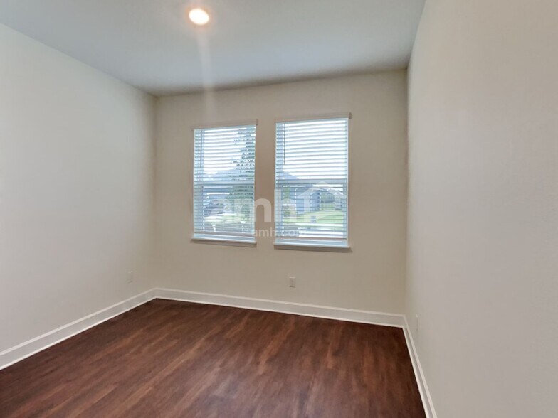 Building Photo - 3183 Artemisia Ln