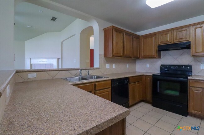Building Photo - 1805 Lobrecht Ct