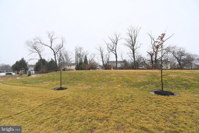 Building Photo - 500 Sterling Dr