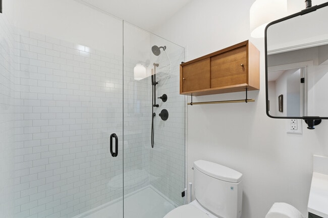 Building Photo - 5003 NE Mason St