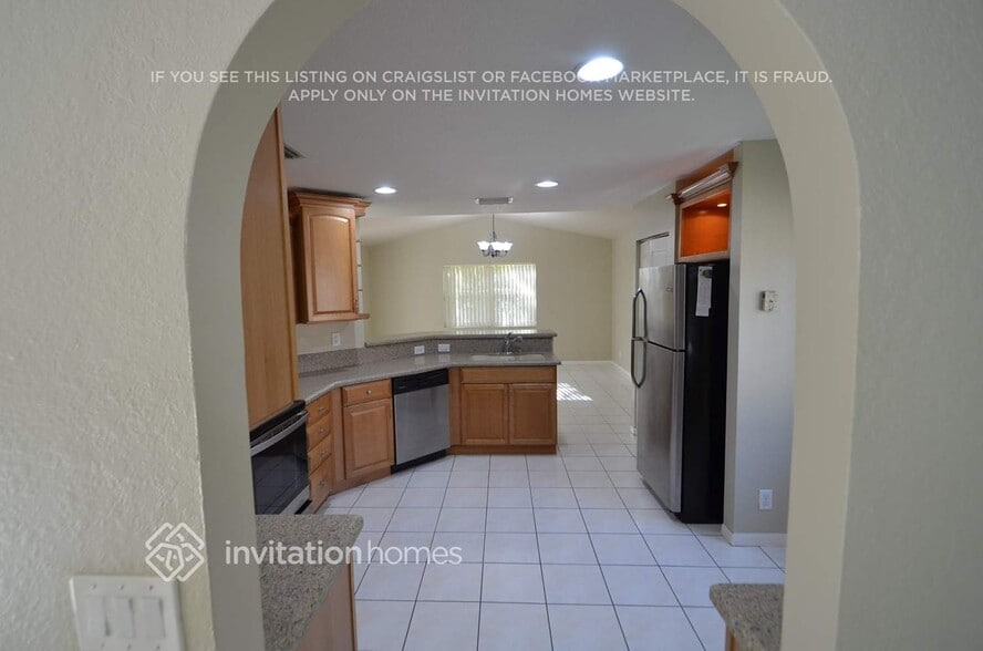 Building Photo - 6511 Pelican Ave