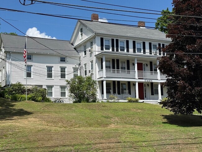 Building Photo - 5 Main St