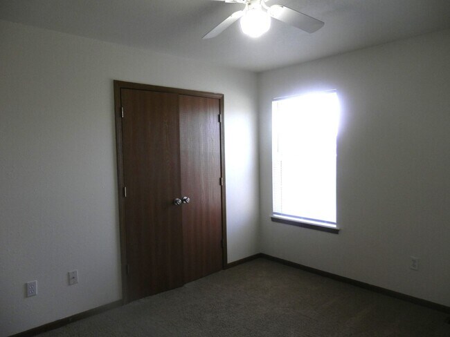 Building Photo - 5709-5711 Canaveral
