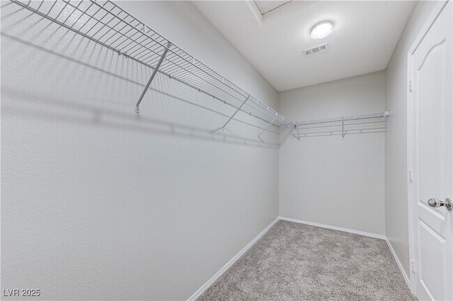 Building Photo - 10638 Mt Blackburn Ave