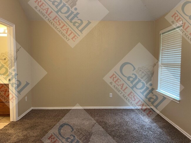 Building Photo - Home Sweet Home- Move In Special!!!!