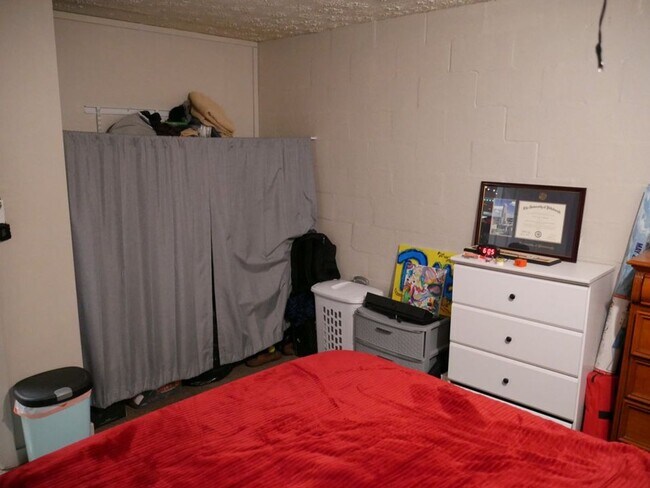 Building Photo - 413 McKee Pl