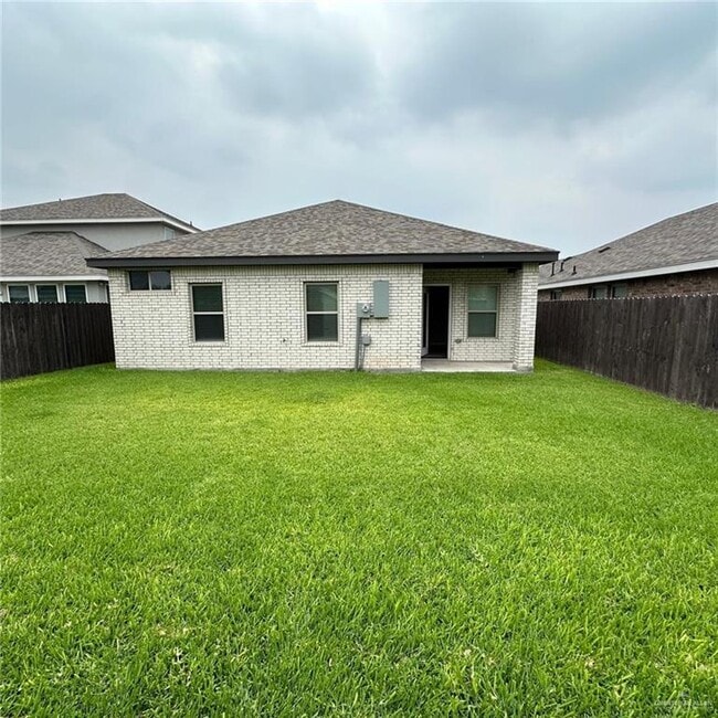 Building Photo - 16 Retama St