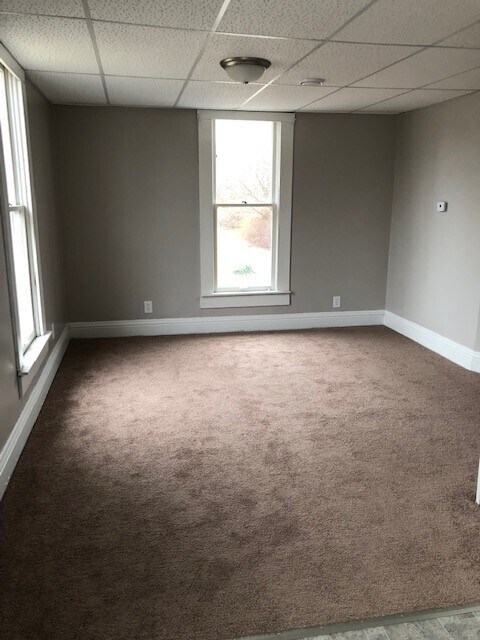 Building Photo - One Bedroom One Bath Apartment