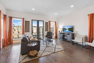 Building Photo - 1109 Archer St