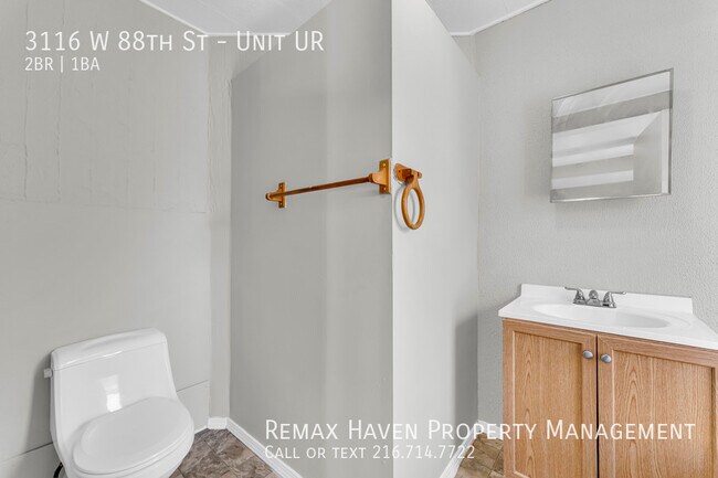 Building Photo - 3116 W 88th St