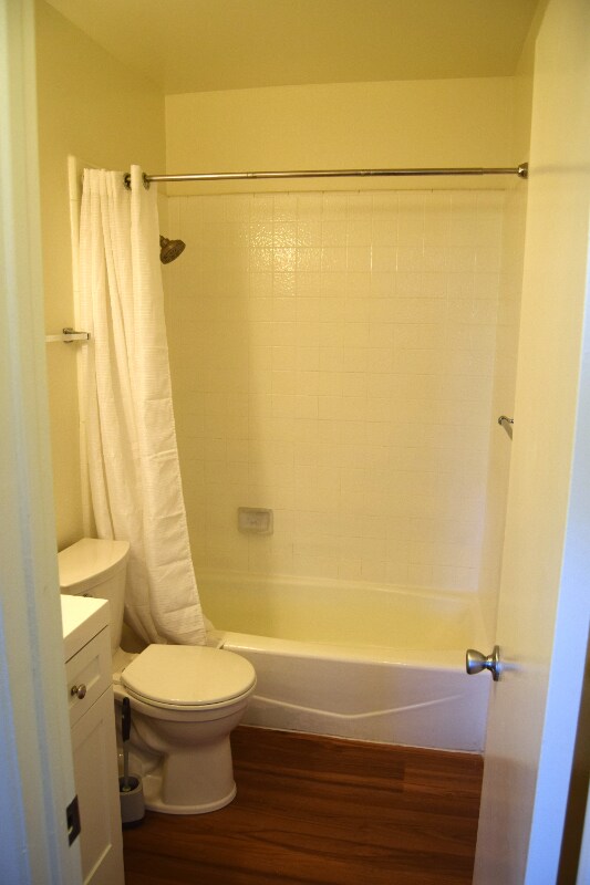 Building Photo - 4566 Utah St