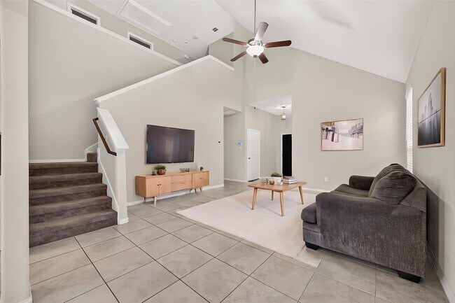 Building Photo - 20223 Highfield Park Dr
