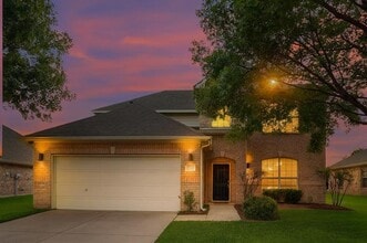 Building Photo - 305 Ferndale Dr