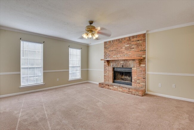 Building Photo - 2102 Howard Mill Rd