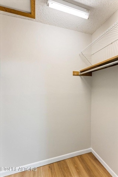 Building Photo - 5917 W Pine Ln