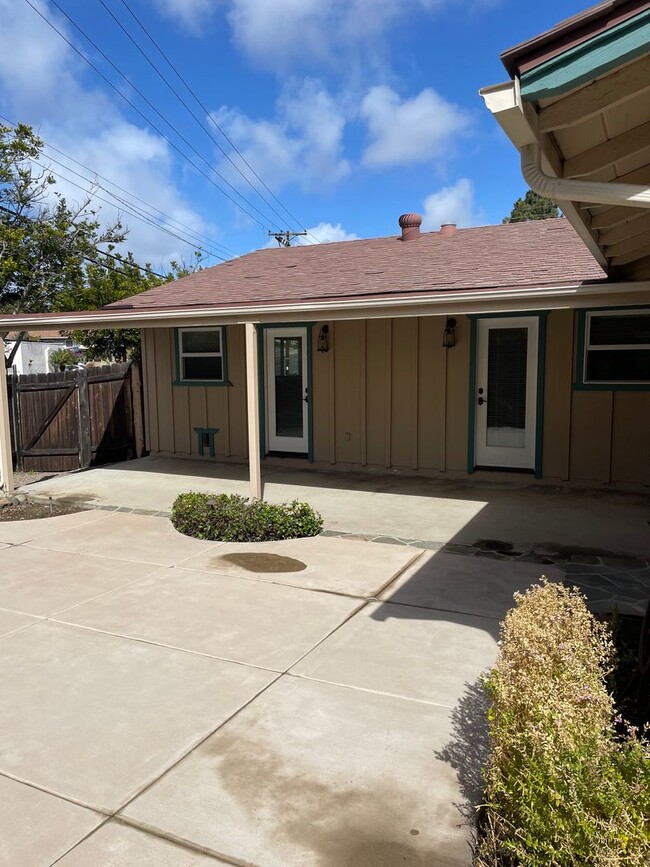 Building Photo - Clairemont Beauty - Welcome Home!