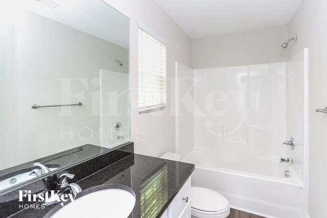 Building Photo - 2071 Samantha Dr