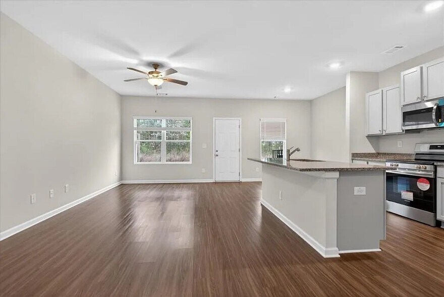 Building Photo - 115 Brexley Dr