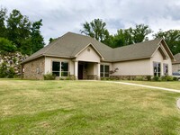 Building Photo - 1424 Airport Rd