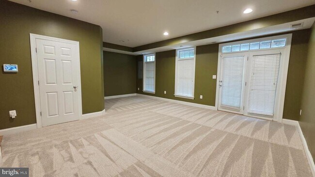Building Photo - 3547 Goddard Way
