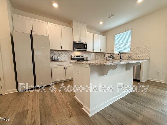 Building Photo - 177 Shadowdale Ln