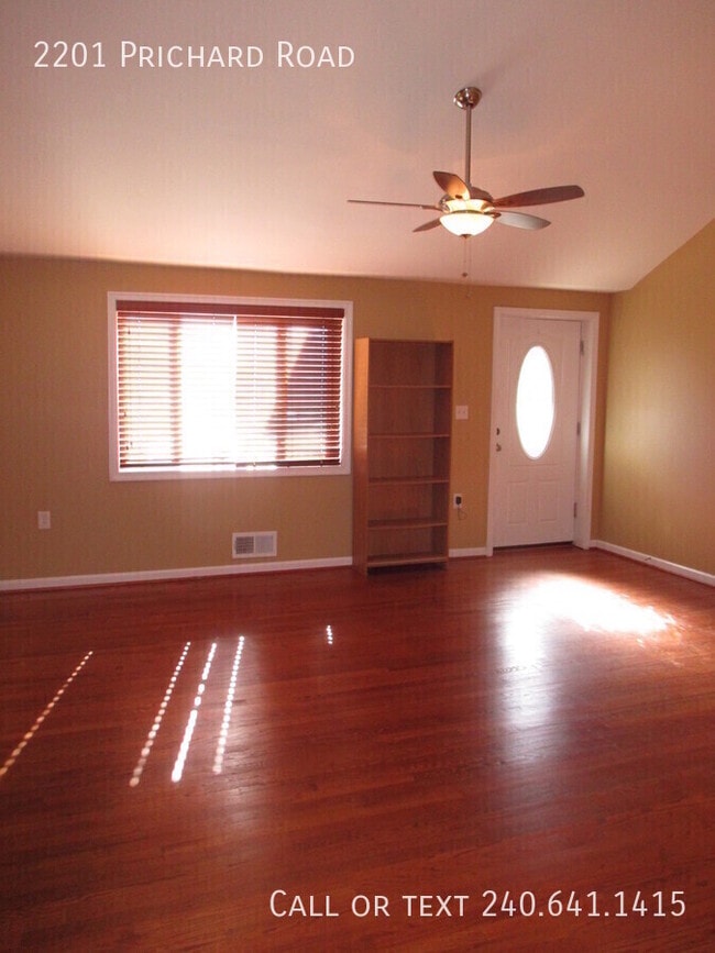 Building Photo - 2201 Prichard Rd