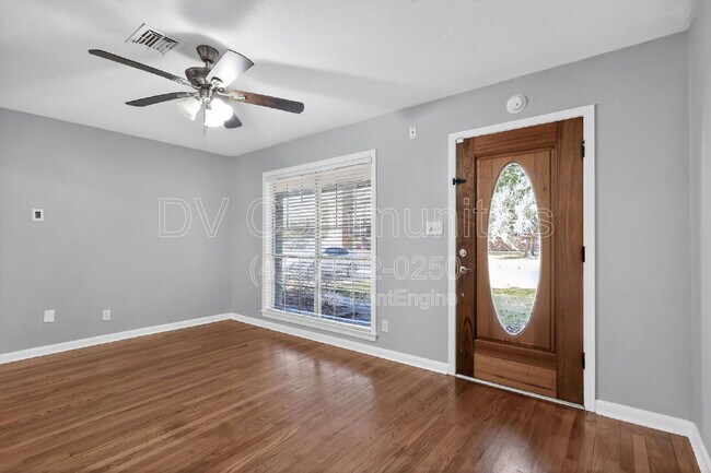 Building Photo - 3828 Avenue N