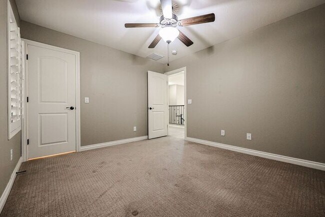 Building Photo - COMING SOON! Great Location!Stunning 6-bedroom Plus 7, 4.5-bathroom home located in Chandler