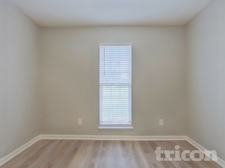 Building Photo - 2544 Winterville Dr